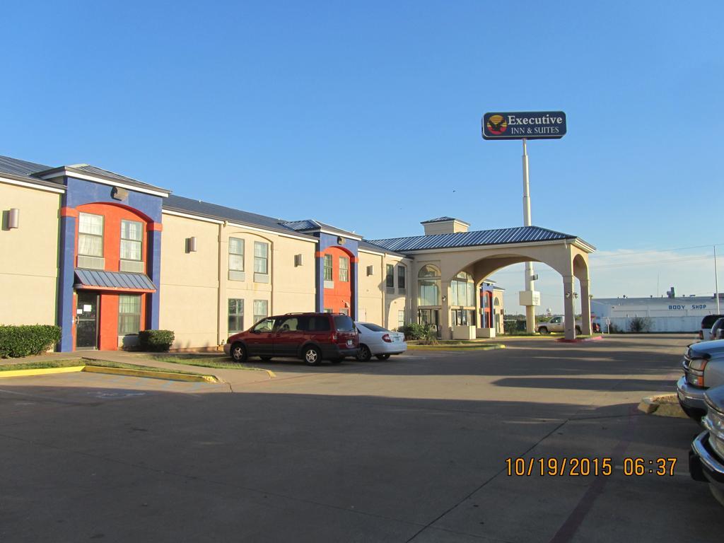 Executive Inn And Suites Wichita Falls Exterior foto